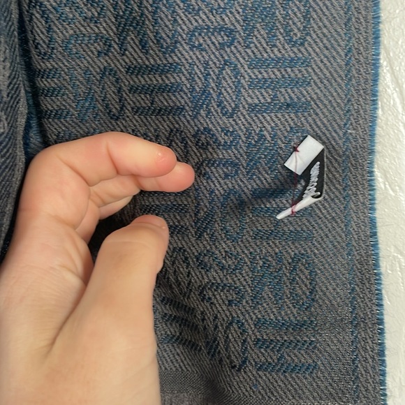 Vintage moschino logo print scarf - Picture 2 of 7